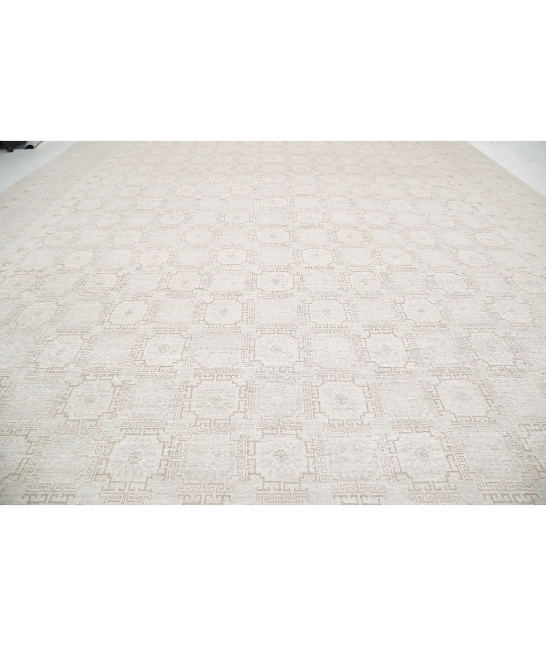 Khotan 17'0'' X 23'11'' Hand-Knotted Wool Rug 17'0'' x 23'11'' (510 X 718) / Ivory / Taupe