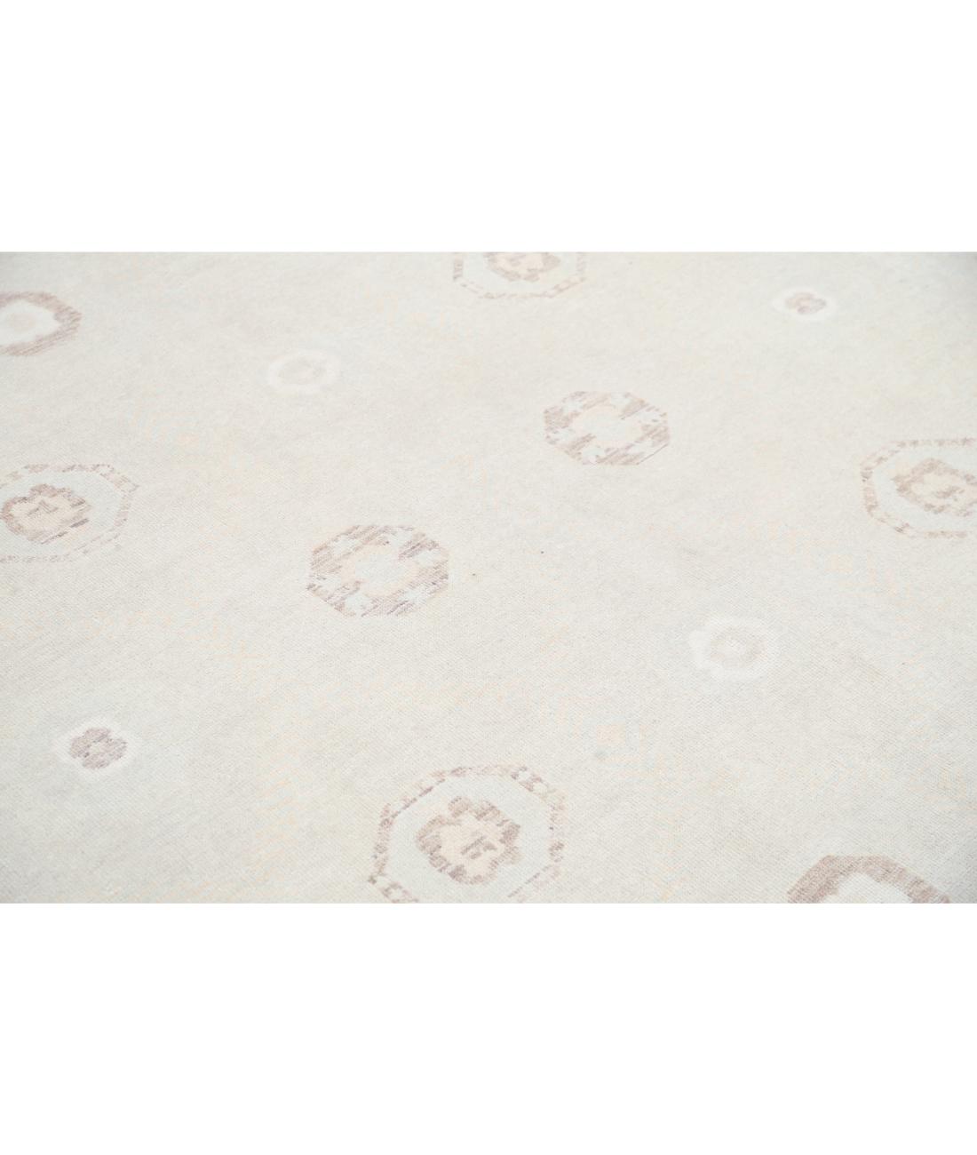 Khotan 8' 7" X 10' 10" Hand-Knotted Wool Rug 8' 7" X 10' 10" (262 X 330) / Ivory / Taupe