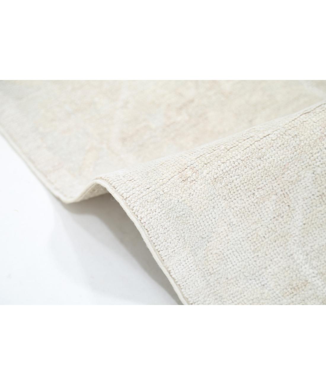 Khotan 8' 7" X 11' 7" Hand-Knotted Wool Rug 8' 7" X 11' 7" (262 X 353) / Ivory / Silver