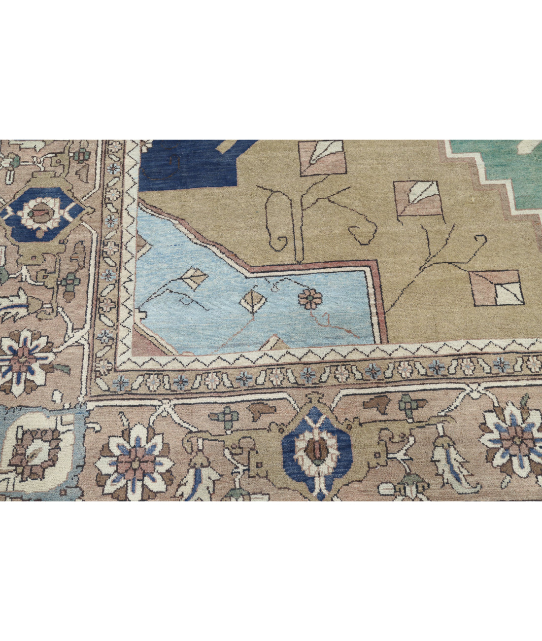 Heriz 11'10'' X 14'6'' Hand-Knotted Wool Rug 11'10'' x 14'6'' (355 X 435) / Green / Tan