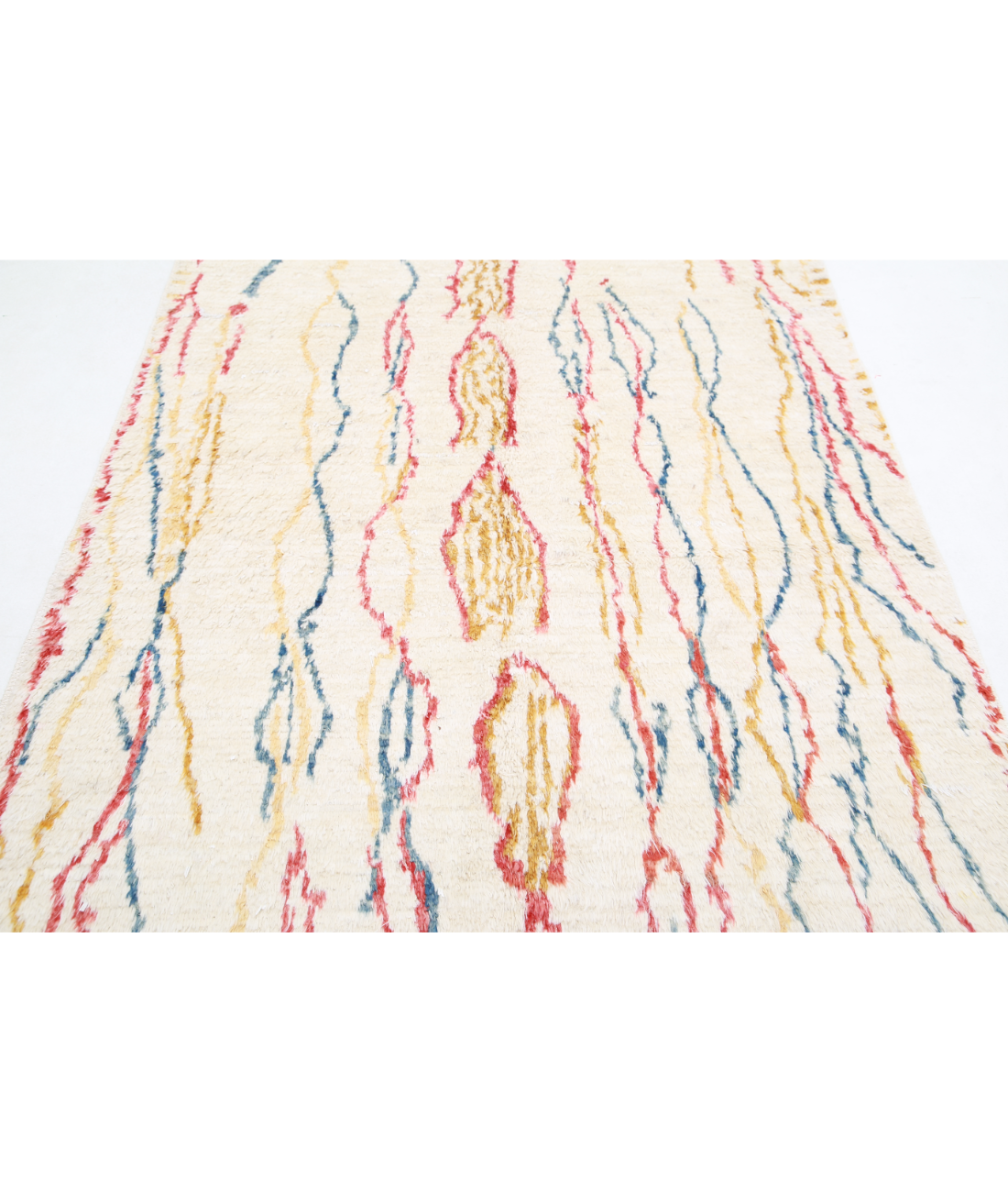 Moroccan 5'0'' X 7'3'' Hand-Knotted Wool Rug 5'0'' x 7'3'' (150 X 218) / Ivory / Red