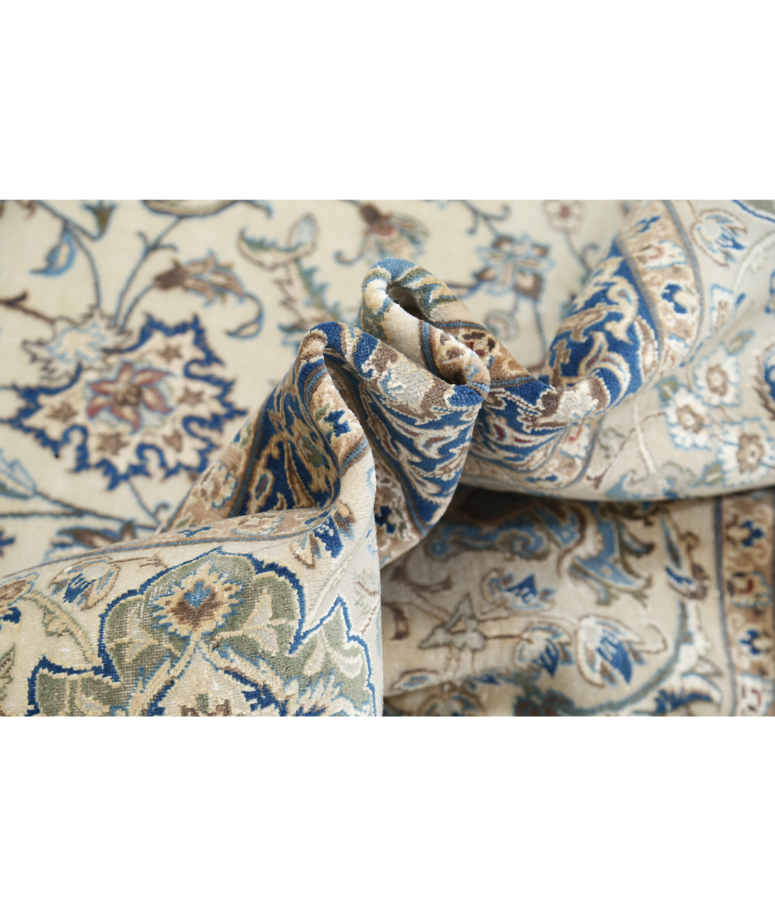 Hand Knotted Nain Wool & Silk Rug 9' 11" X 14' 10" 9' 11" X 14' 10" (302 X 452) / Ivory / Blue