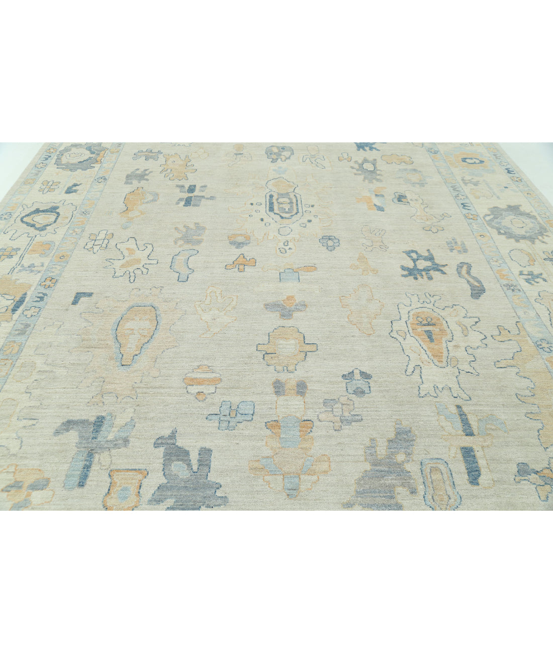 Oushak 9'11'' X 13'9'' Hand-Knotted Wool Rug 9'11'' x 13'9'' (298 X 413) / Ivory / Ivory