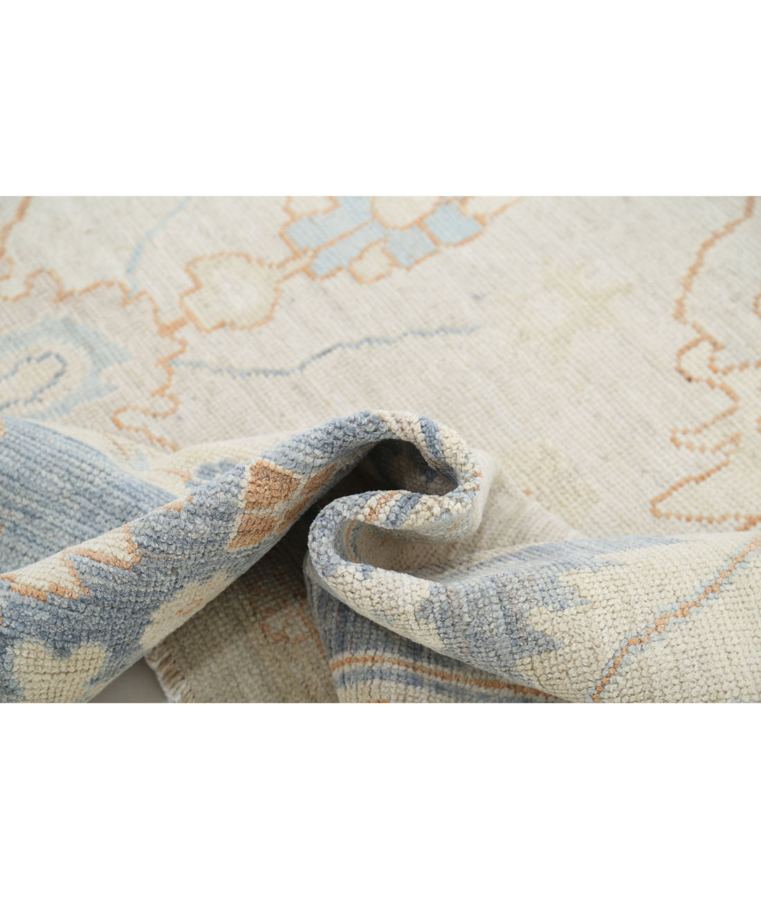 Oushak 7'10'' X 10'0'' Hand-Knotted Wool Rug 7'10'' x 10'0'' (235 X 300) / Ivory / Grey