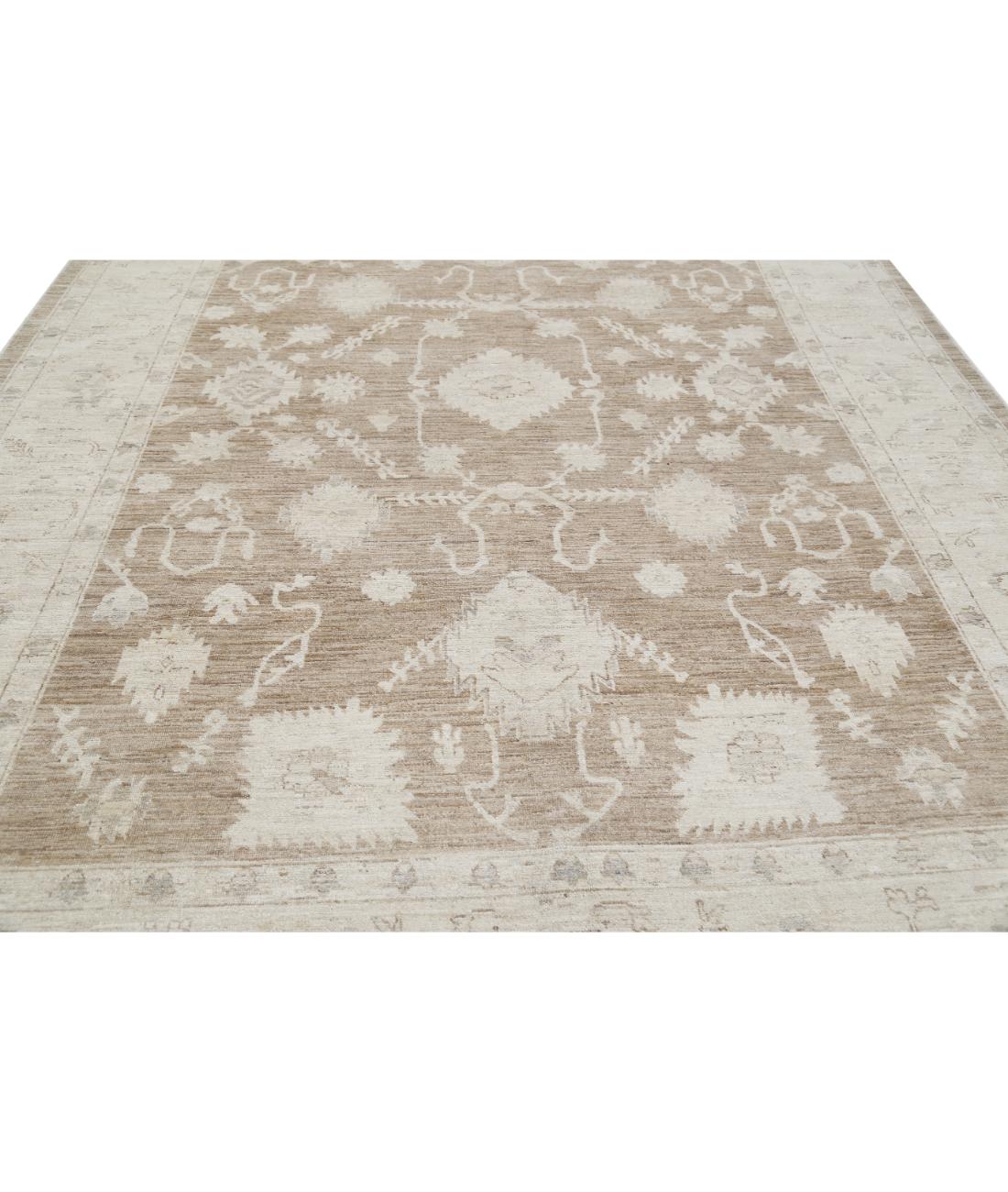 Oushak 9' 2" X 12' 10" Hand-Knotted Wool Rug 9' 2" X 12' 10" (279 X 391) / Taupe / Ivory