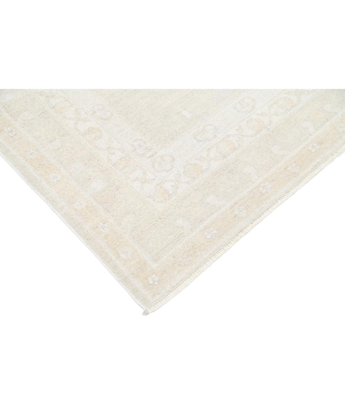 Oushak 8' 2" X 10' 4" Hand-Knotted Wool Rug 8' 2" X 10' 4" (249 X 315) / Grey / Ivory
