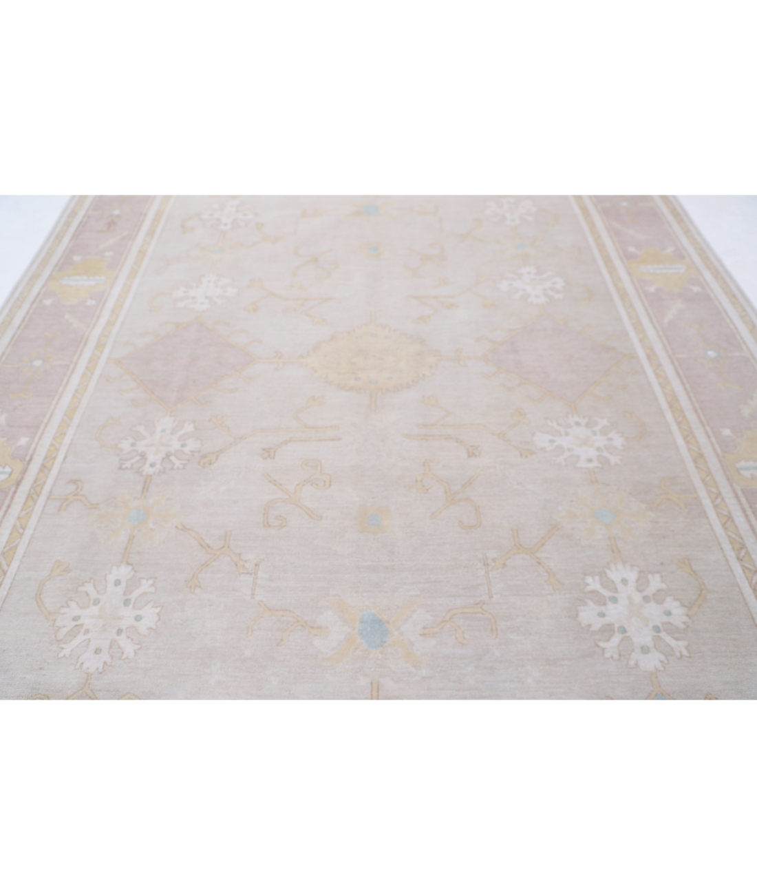 Hand Knotted Oushak Wool Rug 8' 10" X 11' 0" 8' 10" X 11' 0" (269 X 335) / Ivory / Peach