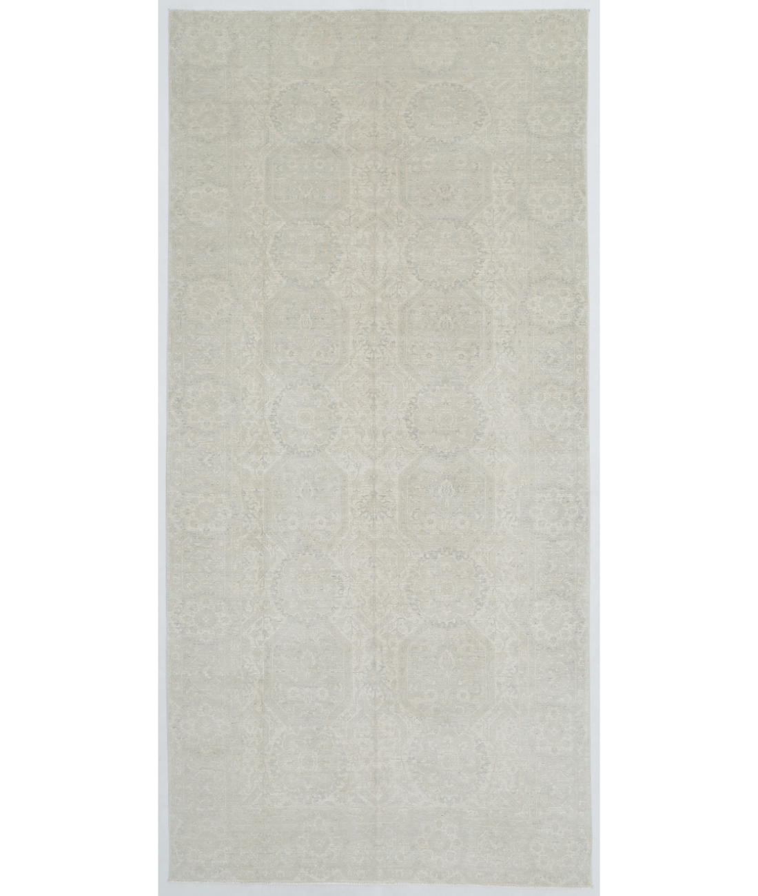 Hand Knotted Serenity Wool Rug 6' 11" X 14' 5" 6' 11" X 14' 5" (211 X 440) / Ivory / Ivory