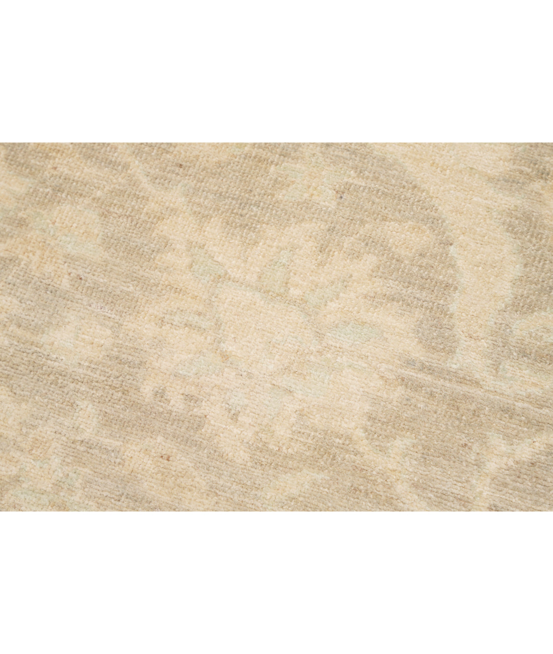 Serenity 2' 7" X 18' 5" Hand-Knotted Wool Rug 2' 7" X 18' 5" (79 X 561) / Charcoal / Ivory