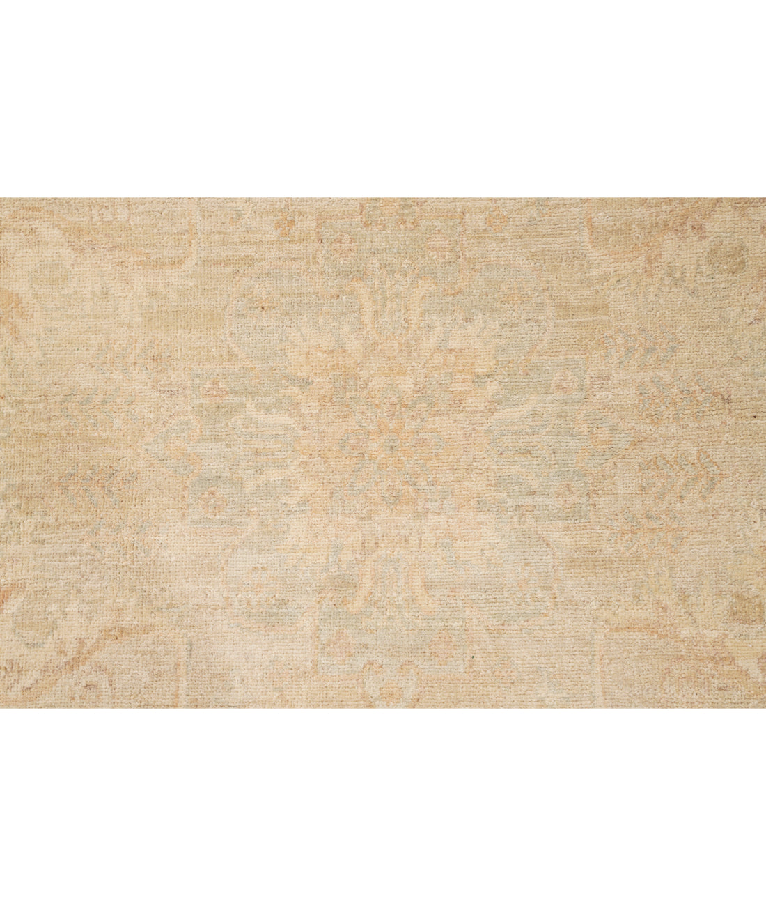 Serenity 3' 11" X 19' 2" Hand-Knotted Wool Rug 3' 11" X 19' 2" (119 X 584) / Grey / Ivory