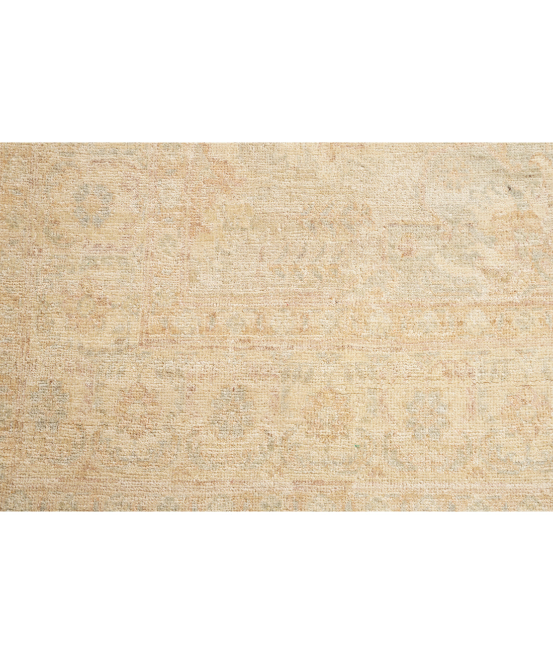 Serenity 3' 11" X 19' 2" Hand-Knotted Wool Rug 3' 11" X 19' 2" (119 X 584) / Grey / Ivory