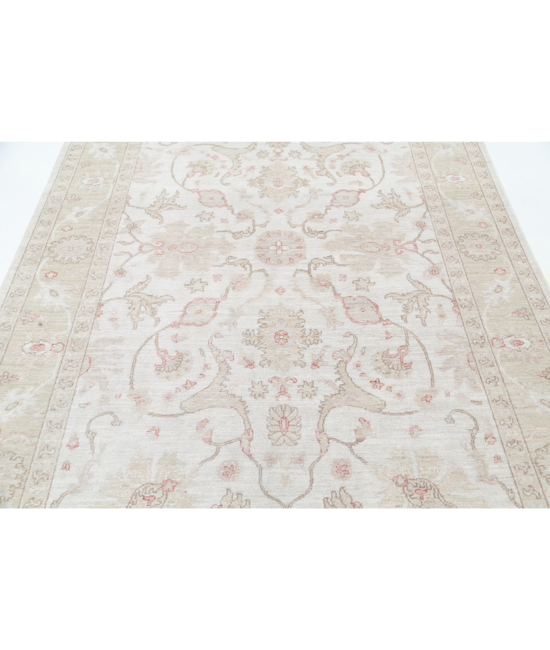 Hand Knotted Serenity Wool Rug 5' 11" X 9' 3" 5' 11" X 9' 3" (180 X 282) / Ivory / Gold
