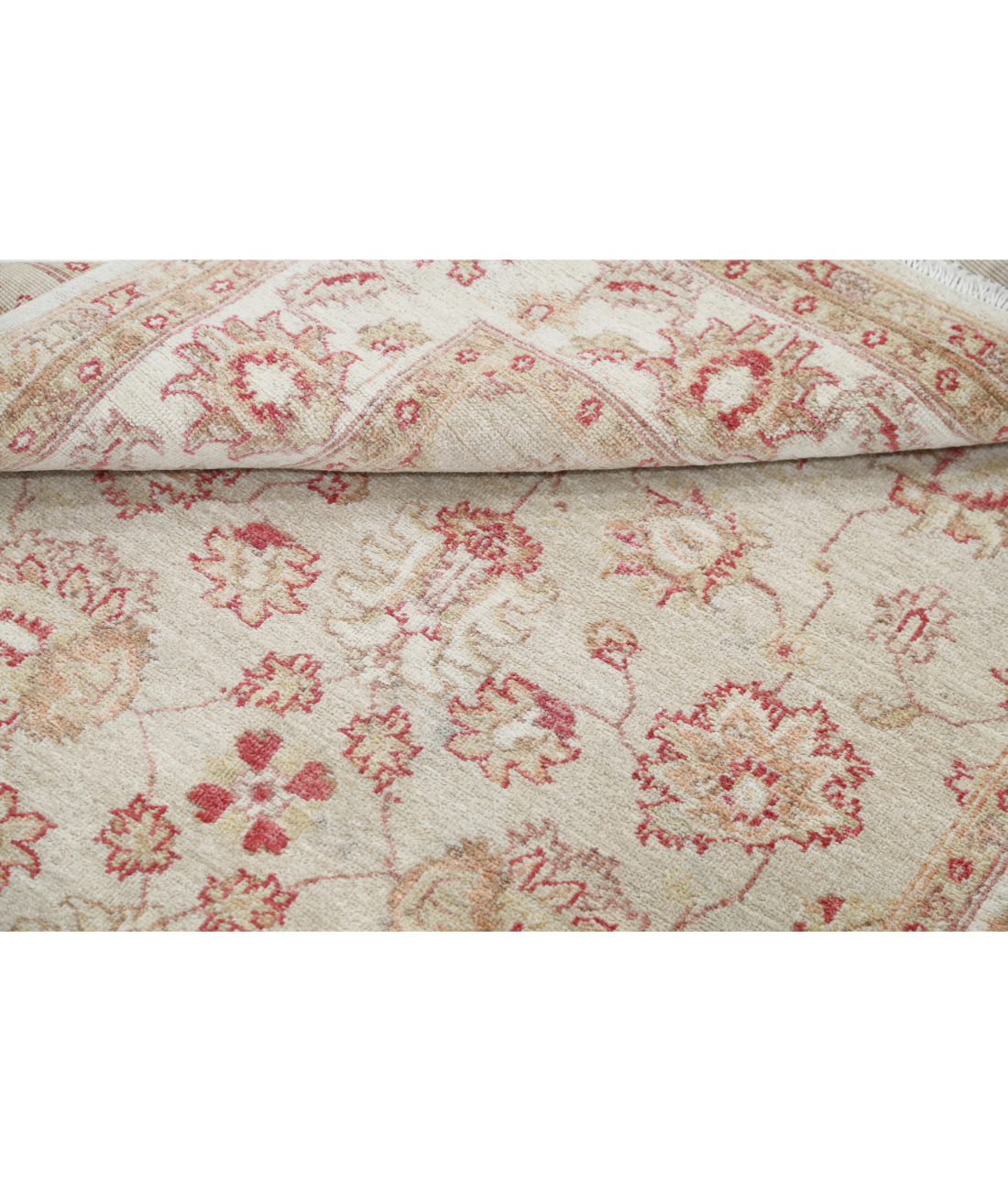 Hand Knotted Serenity Wool Rug 3' 10" X 5' 5" 3' 10" X 5' 5" (117 X 165) / Ivory / Ivory