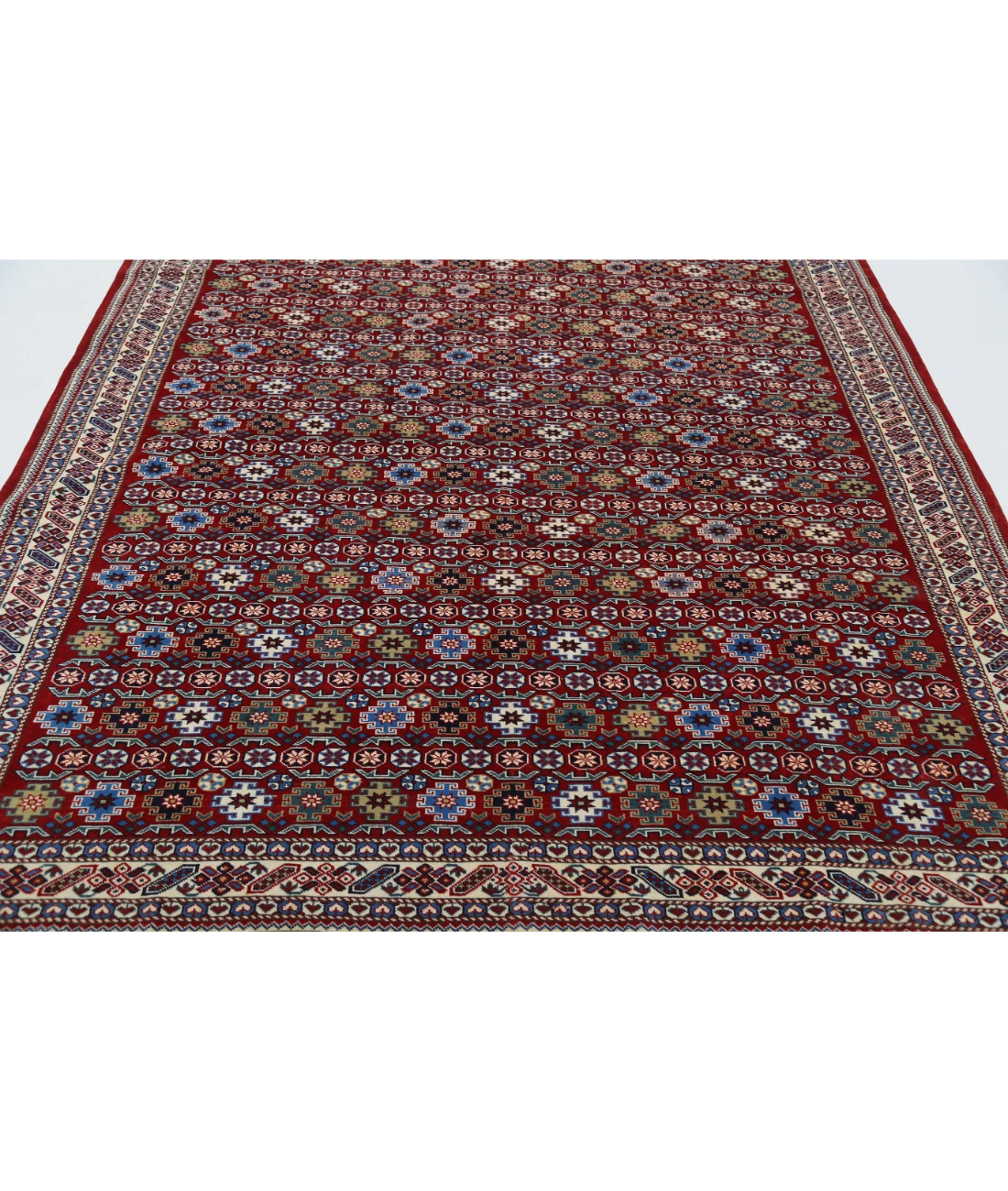 Shirvan 7'5'' X 9'8'' Hand-Knotted Wool Rug 7'5'' x 9'8'' (223 X 290) / Red / Ivory