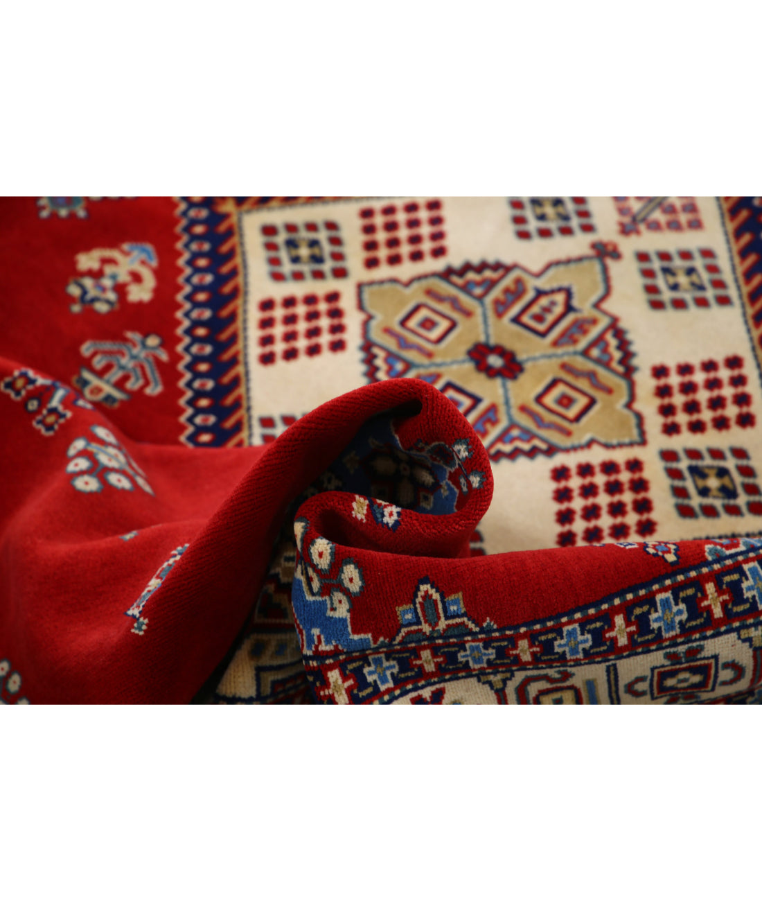 Shirvan 4'2'' X 6'2'' Hand-Knotted Wool Rug 4'2'' x 6'2'' (125 X 185) / Red / Ivory