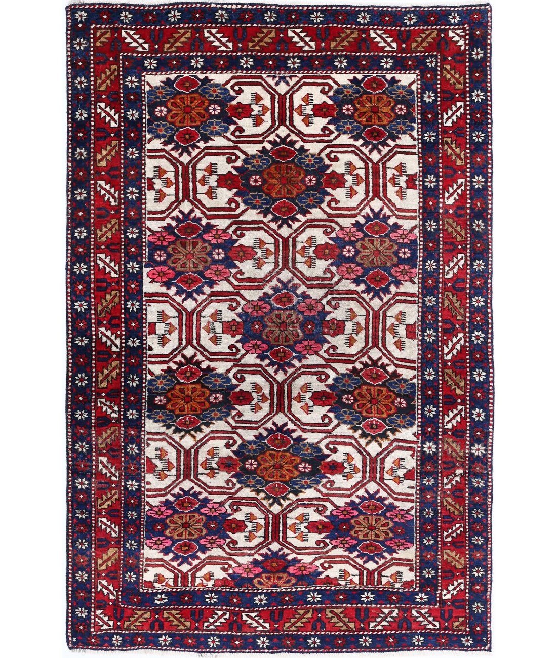 Shirvan 3'6'' X 5'5'' Hand-Knotted Wool Rug 3'6'' x 5'5'' (105 X 163) / Ivory / Red