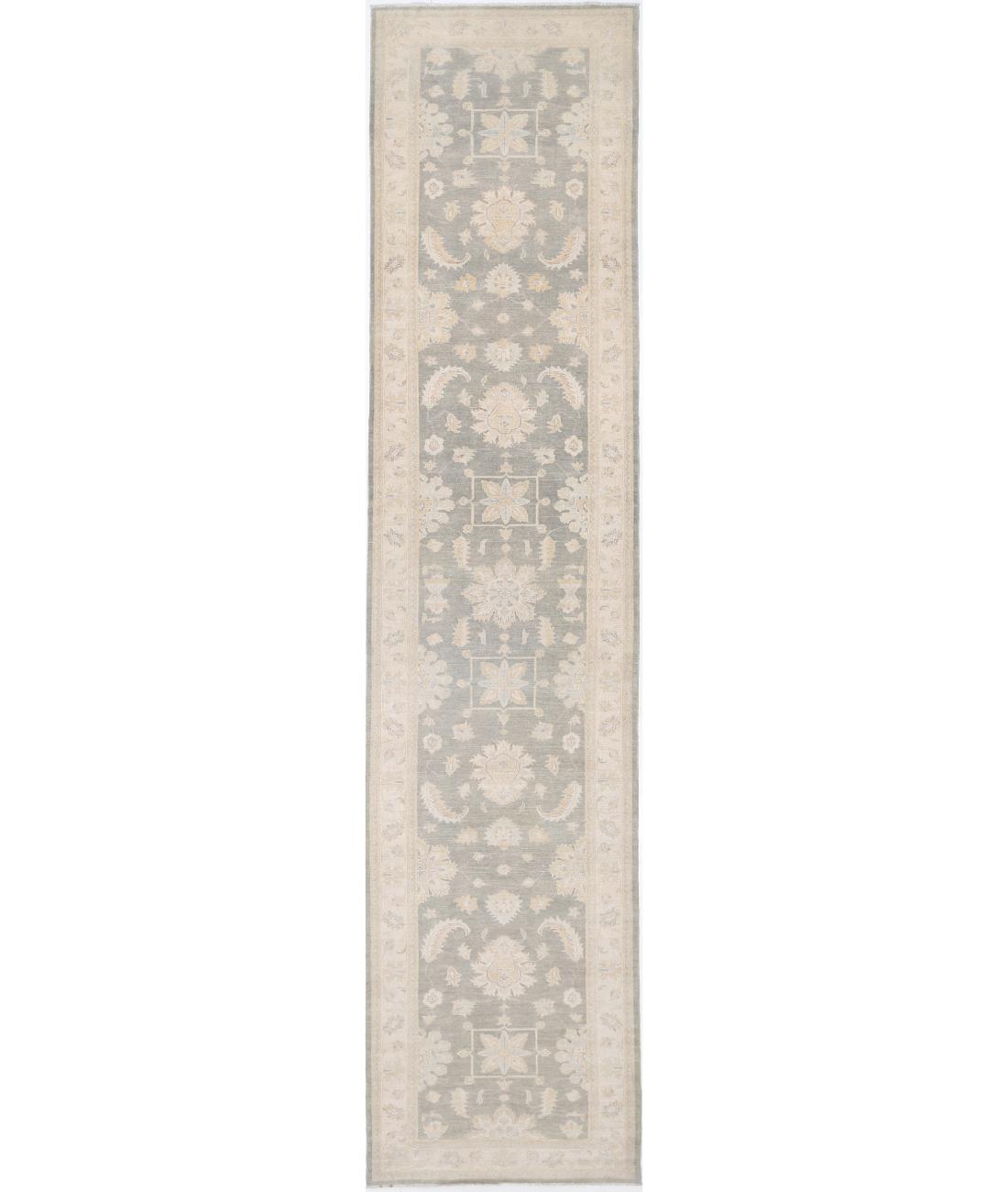 Kazak 4' 1" X 19' 10" Hand-Knotted Wool Rug 4' 1" X 19' 10" (124 X 605) / Grey / Ivory