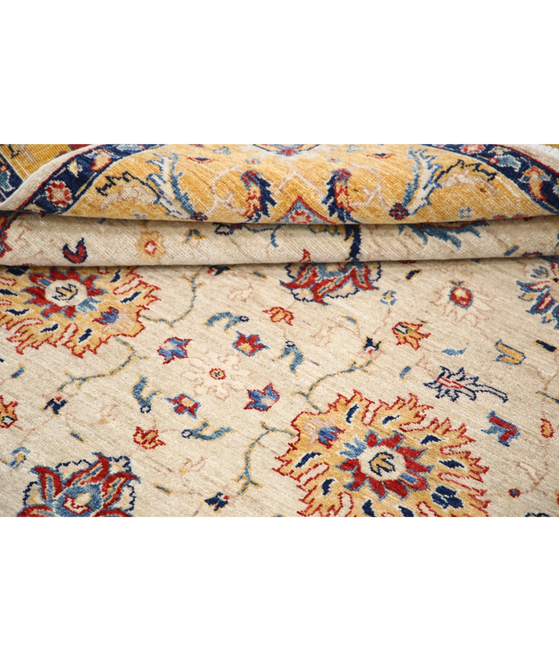 Ziegler 5'8'' X 7'10'' Hand-Knotted Wool Rug 5'8'' x 7'10'' (170 X 235) / Ivory / Gold