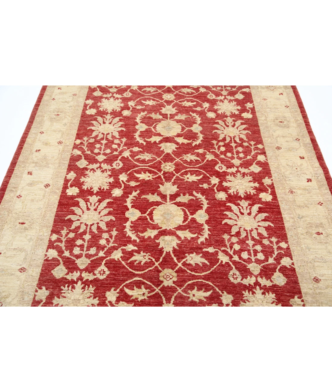 Ziegler 5'8'' X 7'10'' Hand-Knotted Wool Rug 5'8'' x 7'10'' (170 X 235) / Red / Ivory