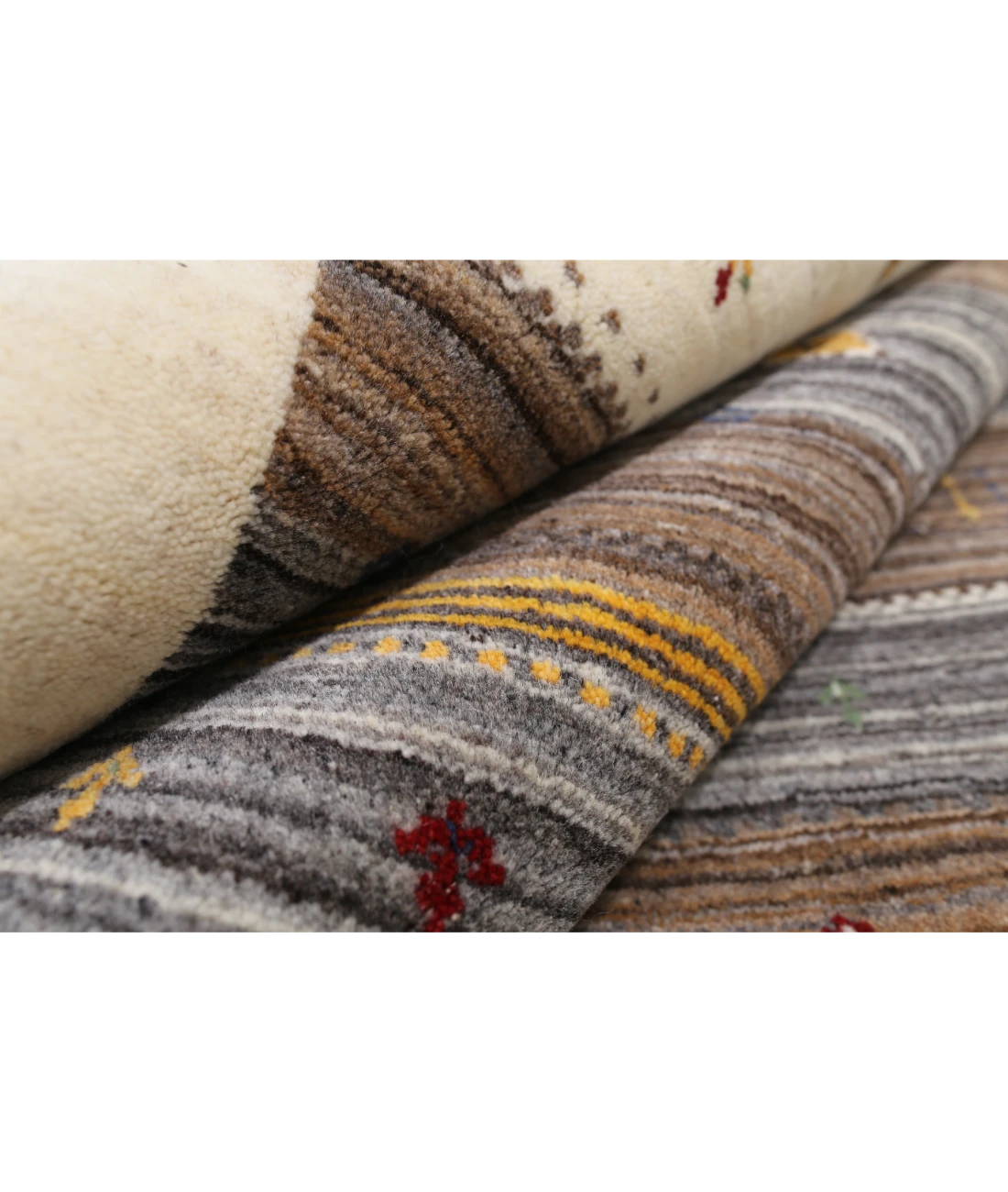 Hand Made Lori Wool Rug 5' 8" X 7' 10" 5' 8" X 7' 10" (173 X 239) / Ivory / Ivory