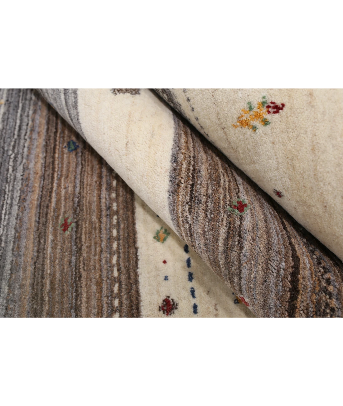Hand Made Lori Wool Rug 6' 8" X 9' 10" 6' 8" X 9' 10" (203 X 300) / Ivory / Ivory