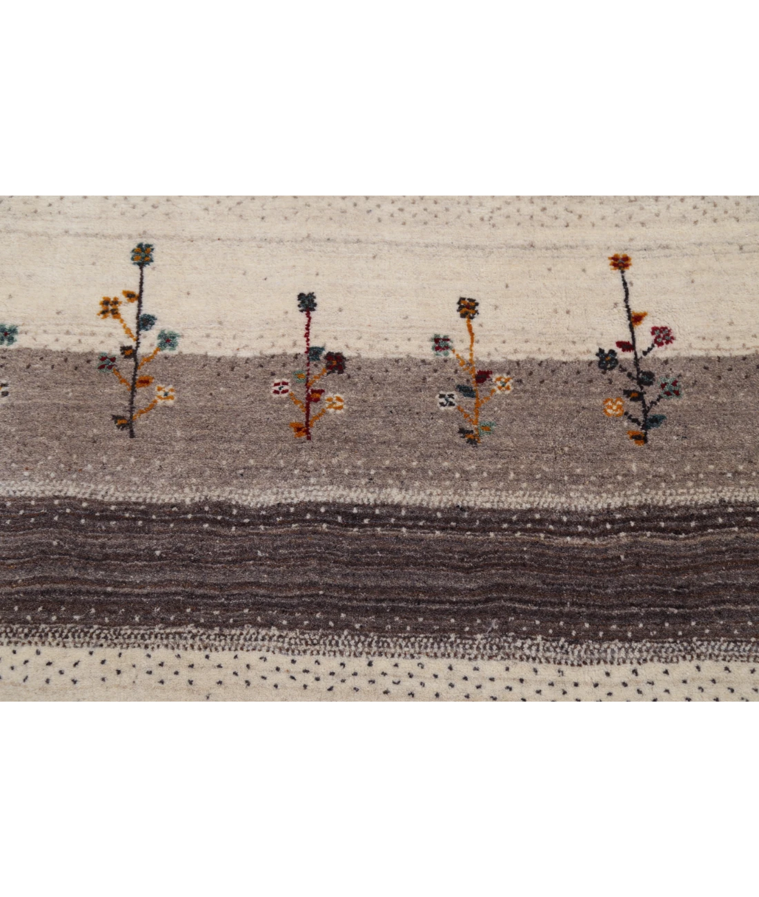 Hand Made Lori Wool Rug 5' 7" X 7' 9" 5' 7" X 7' 9" (170 X 236) / Ivory / Ivory