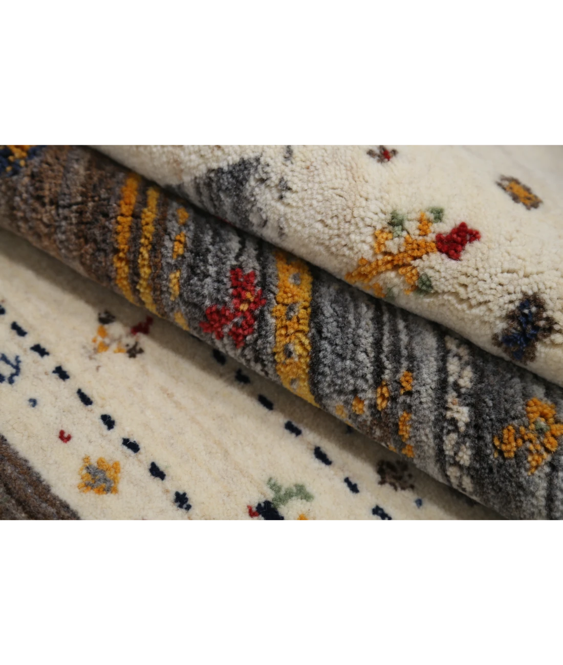 Hand Made Lori Wool Rug 2' 10" X 5' 2" 2' 10" X 5' 2" (86 X 158) / Ivory / Ivory