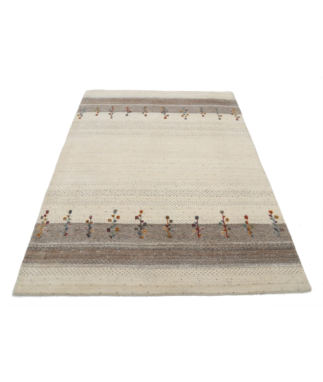 Hand Made Lori Wool Rug 4' 8" X 6' 5" 4' 8" X 6' 5" (142 X 196) / Ivory / Ivory