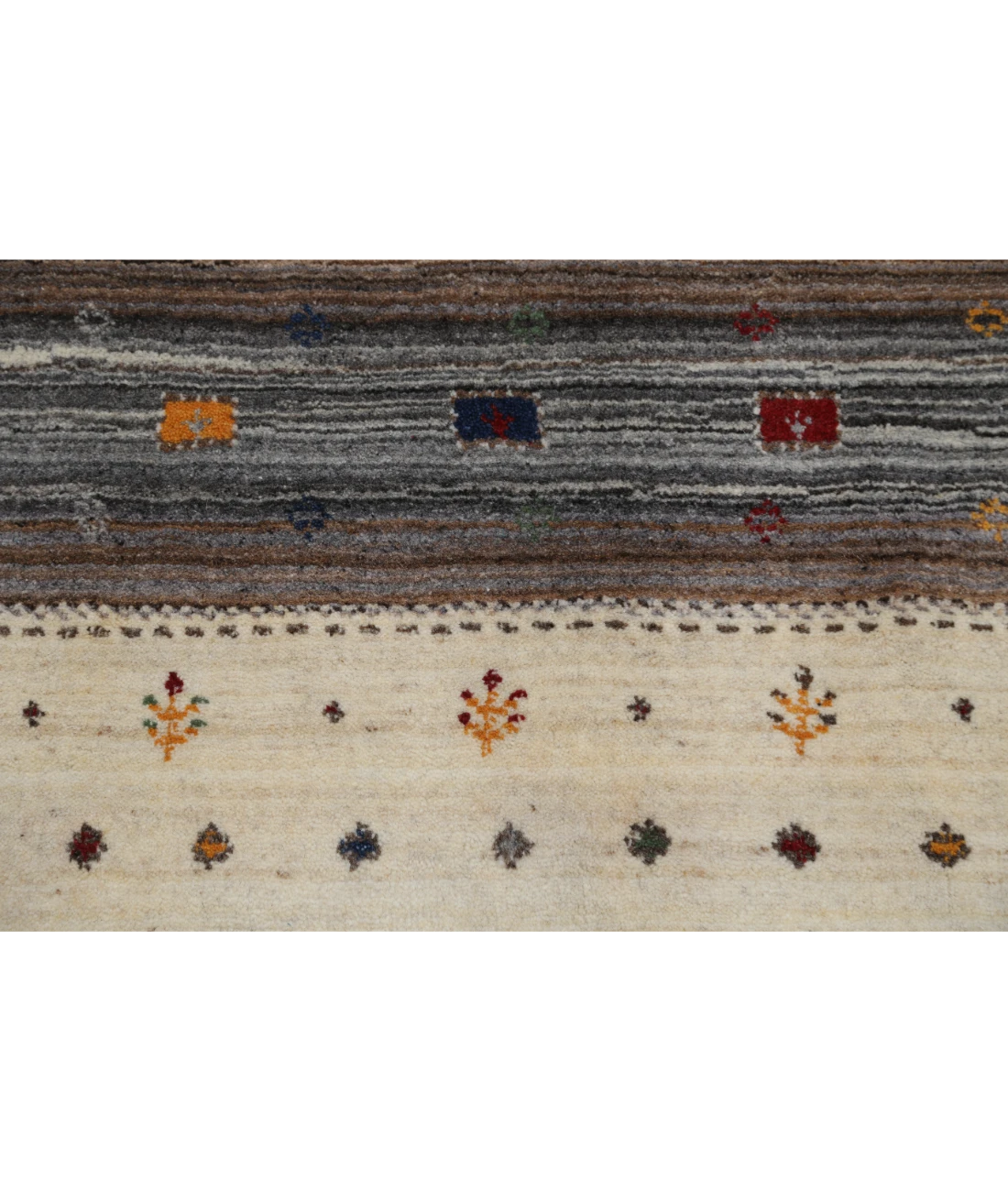 Hand Made Lori Wool Rug 4' 1" X 5' 11" 4' 1" X 5' 11" (124 X 180) / Ivory / Ivory