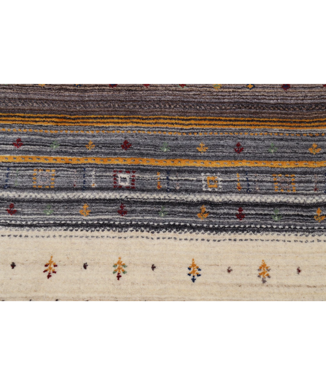 Hand Made Lori Wool Rug 5' 8" X 7' 10" 5' 8" X 7' 10" (173 X 239) / Ivory / Ivory
