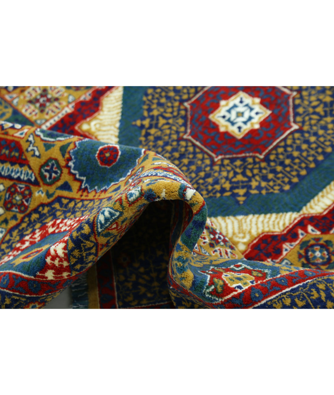 Gulshan 3'10'' X 6'0'' Power-Loomed Wool-Bamboo Silk Rug 3'10'' x 6'0'' (115 X 180) / Gold / Blue