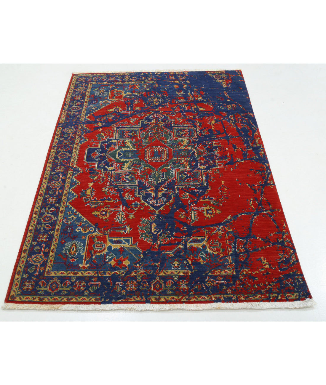 Gulshan 3'11'' X 5'9'' Power-Loomed Wool-Bamboo Silk Rug 3'11'' x 5'9'' (118 X 173) / Red / Blue