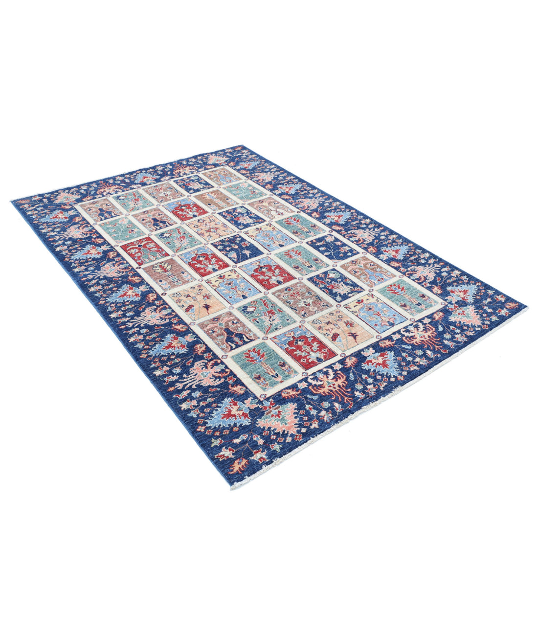 Bakhtiari 4'9'' X 6'8'' Hand-Knotted Wool Rug 4'9'' x 6'8'' (143 X 200) / Ivory / Blue