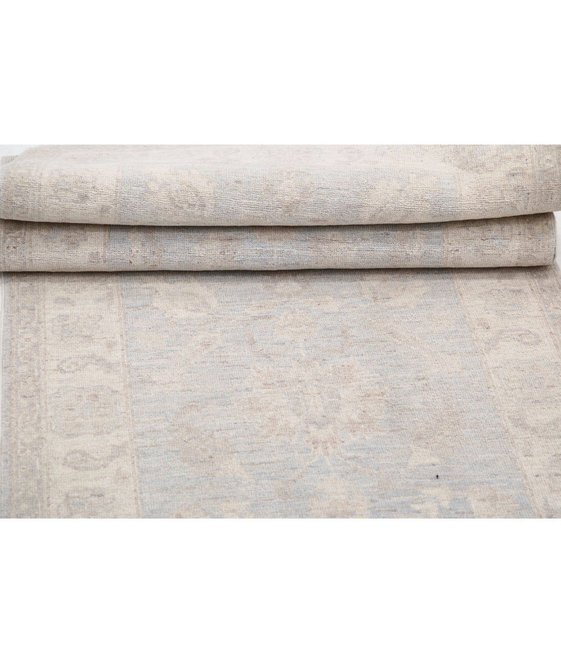 Serenity 2'8'' X 8'1'' Hand-Knotted Wool Rug 2'8'' x 8'1'' (80 X 243) / Grey / Ivory