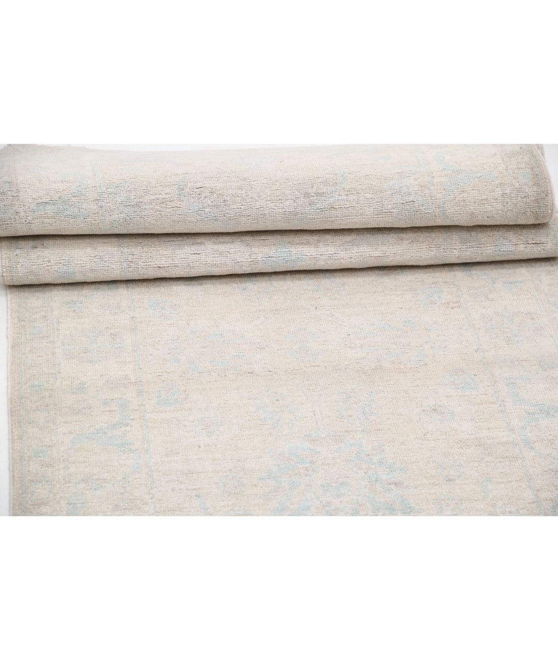 Serenity 2'8'' X 8'3'' Hand-Knotted Wool Rug 2'8'' x 8'3'' (80 X 248) / Brown / Ivory