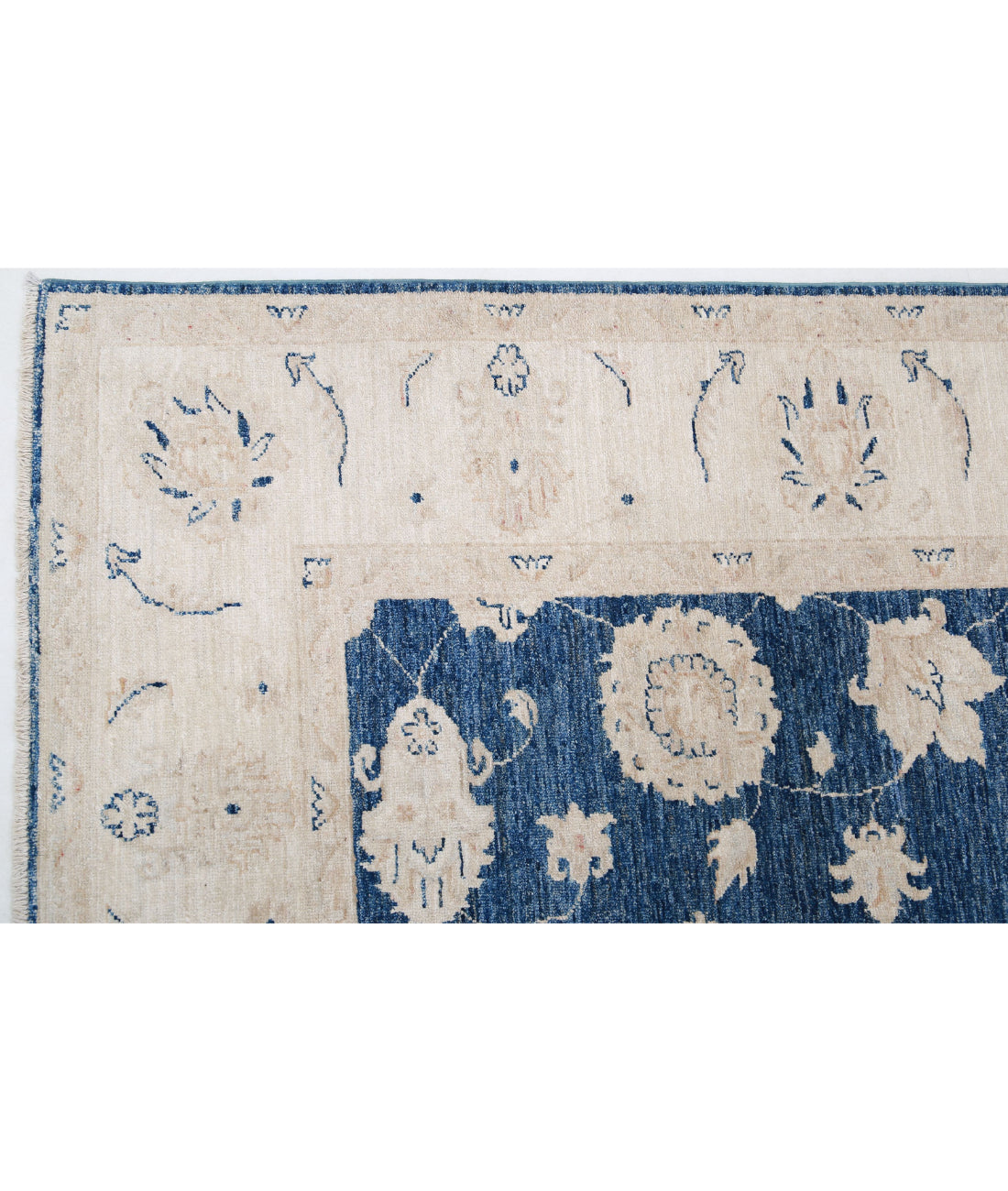 Serenity 5'5'' X 7'6'' Hand-Knotted Wool Rug 5'5'' x 7'6'' (163 X 225) / Blue / Ivory