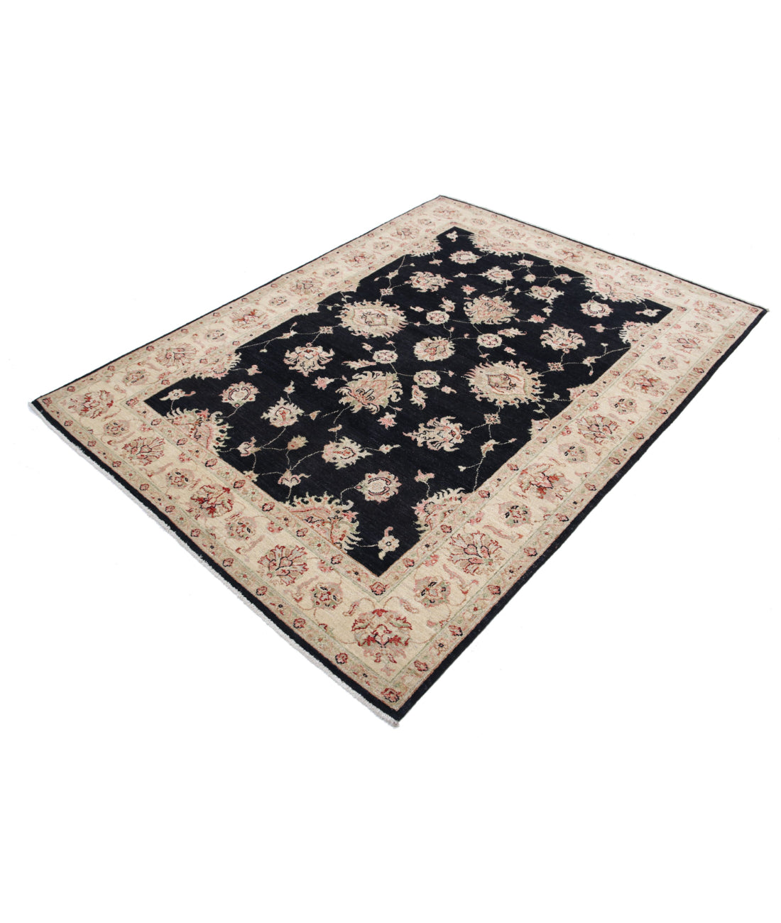 Ziegler 5'0'' X 6'9'' Hand-Knotted Wool Rug 5'0'' x 6'9'' (150 X 203) / Black / Ivory