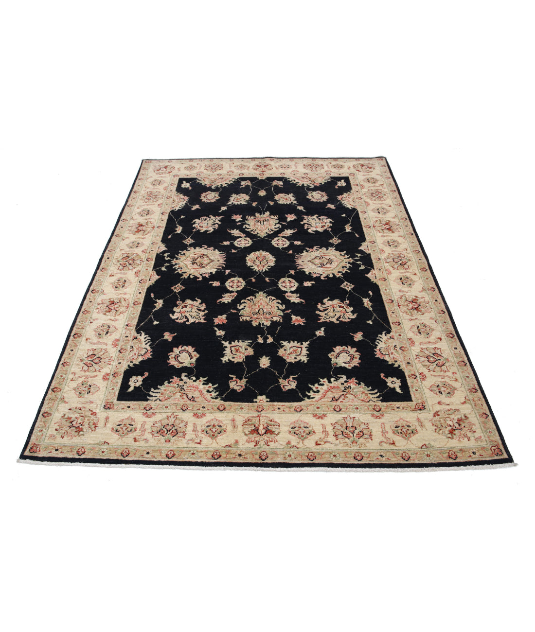 Ziegler 5'0'' X 6'9'' Hand-Knotted Wool Rug 5'0'' x 6'9'' (150 X 203) / Black / Ivory