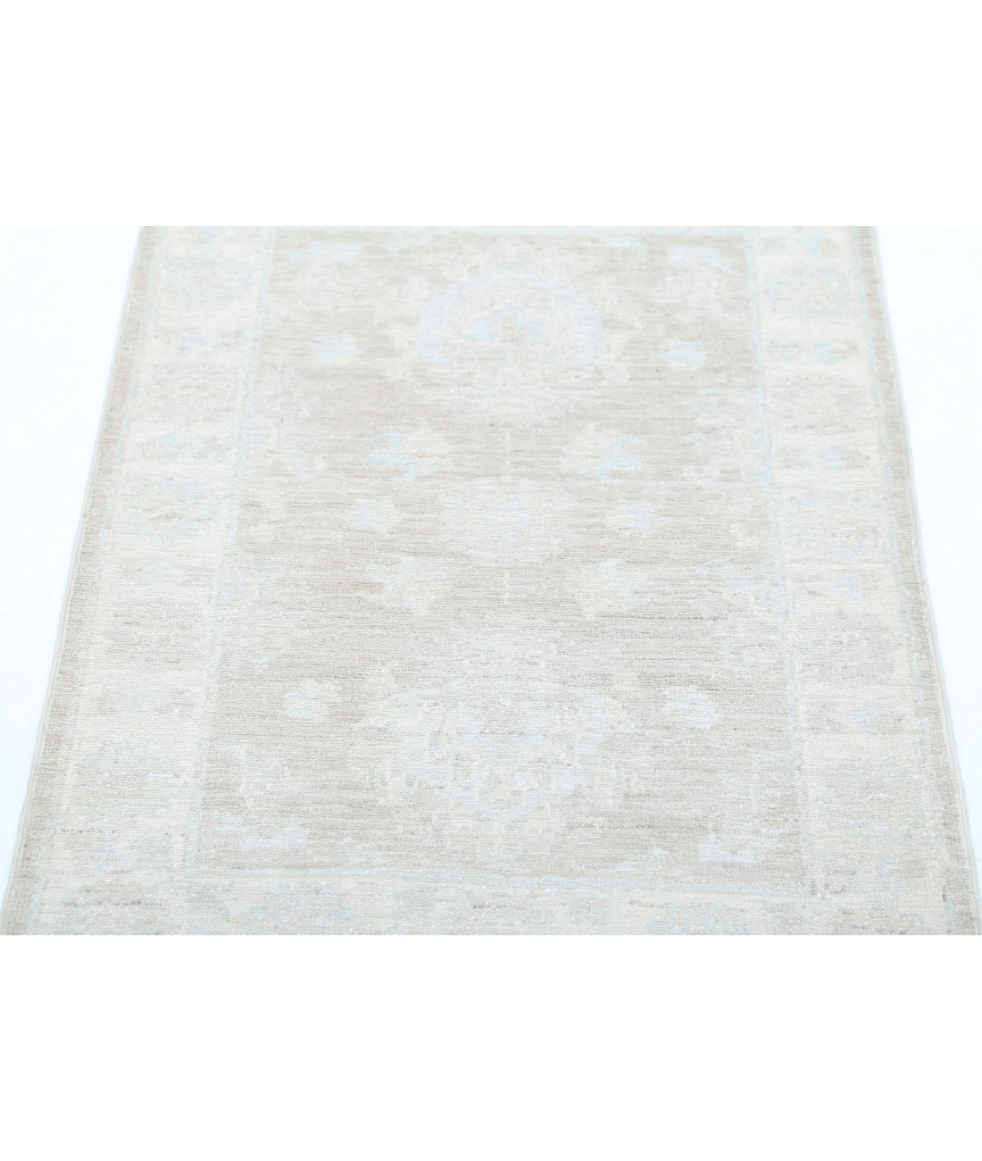 Serenity 2'2'' X 3'2'' Hand-Knotted Wool Rug 2'2'' x 3'2'' (65 X 95) / Brown / Ivory