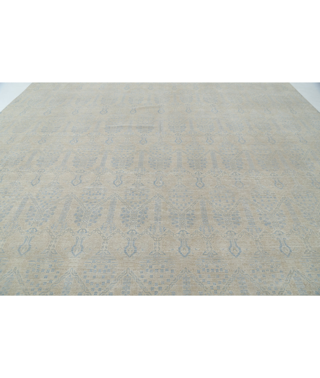 Artemix 12'5'' X 17'8'' Hand-Knotted Wool Rug 12'5'' x 17'8'' (373 X 530) / Beige / Blue