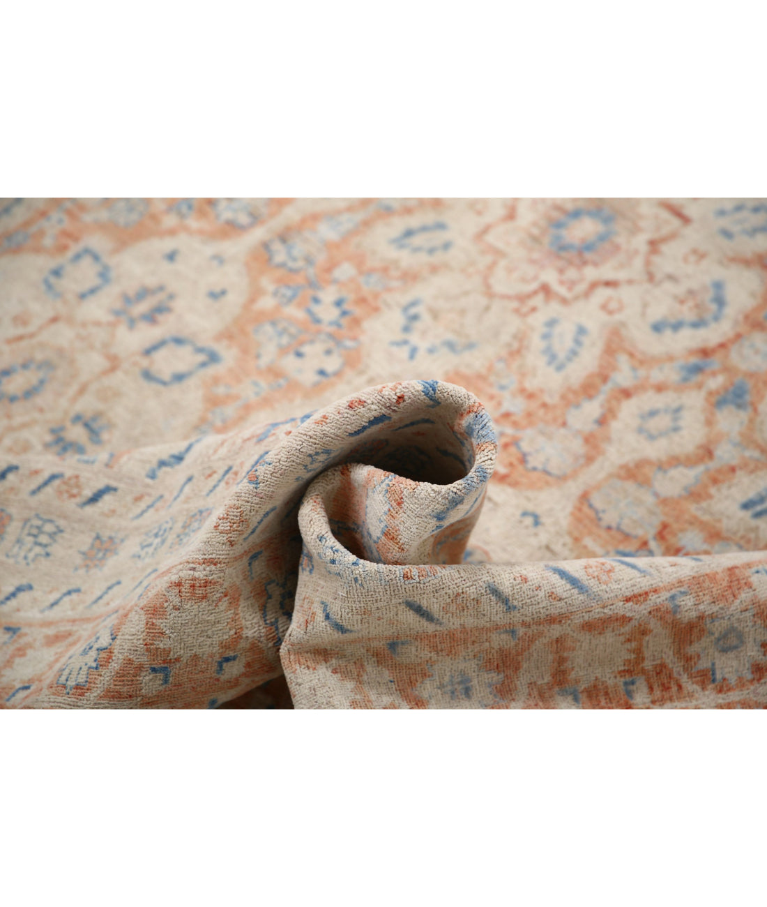 Ariana 9'1'' X 12'4'' Hand-Knotted Wool Rug 9'1'' x 12'4'' (273 X 370) / Rust / Rust