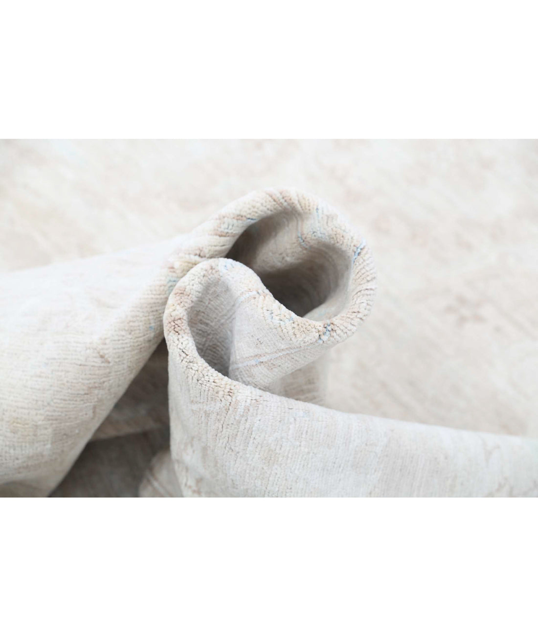 Ariana 7'9'' X 9'10'' Hand-Knotted Wool Rug 7'9'' x 9'10'' (233 X 295) / Ivory / Ivory