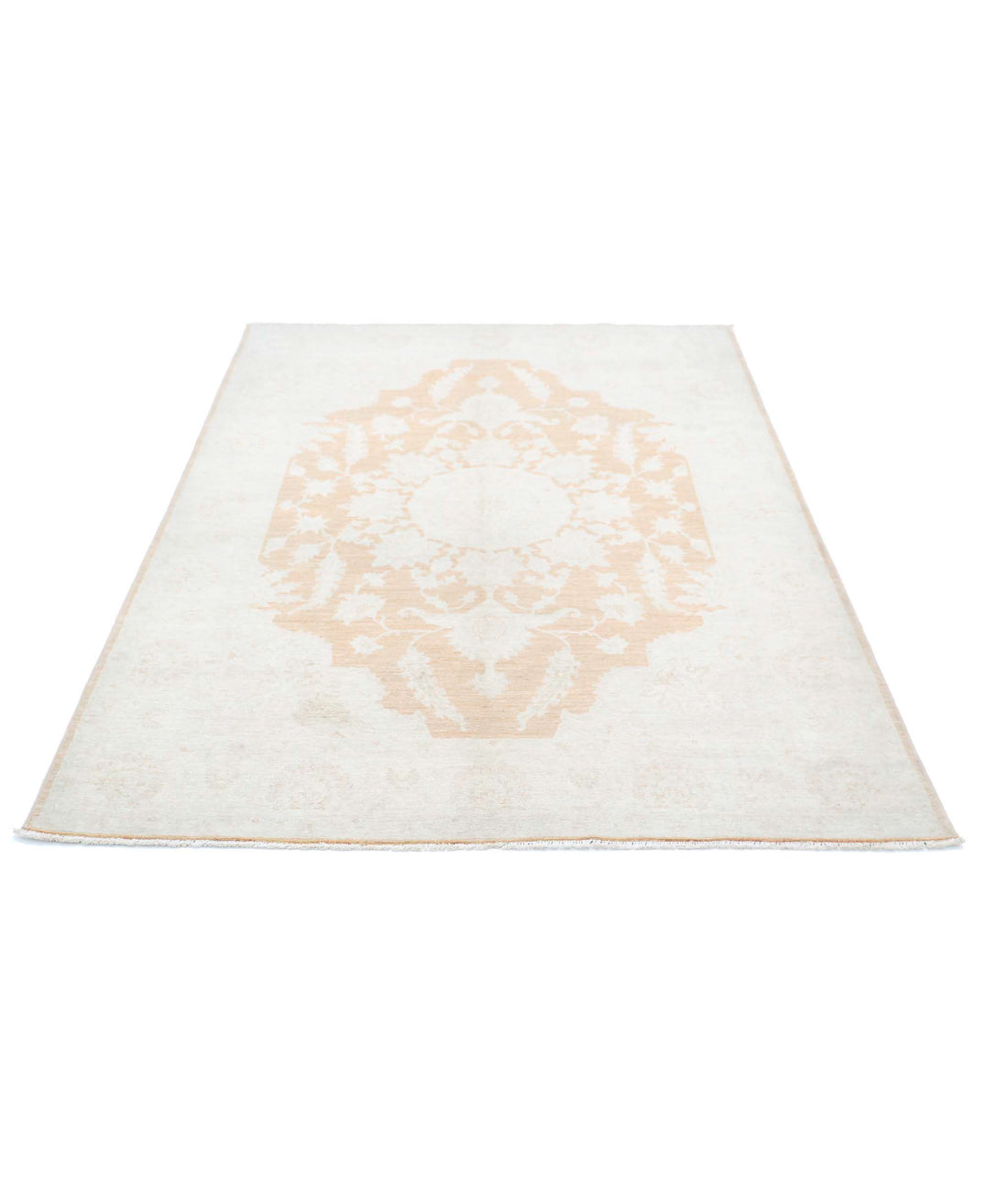 Ariana 4'10'' X 6'9'' Hand-Knotted Wool Rug 4'10'' x 6'9'' (145 X 203) / Ivory / Rust