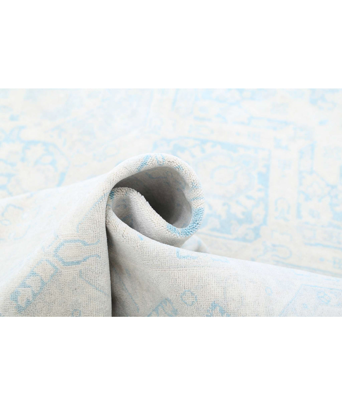 Ariana 7'11'' X 9'11'' Hand-Knotted Wool Rug 7'11'' x 9'11'' (238 X 298) / Teal / Ivory