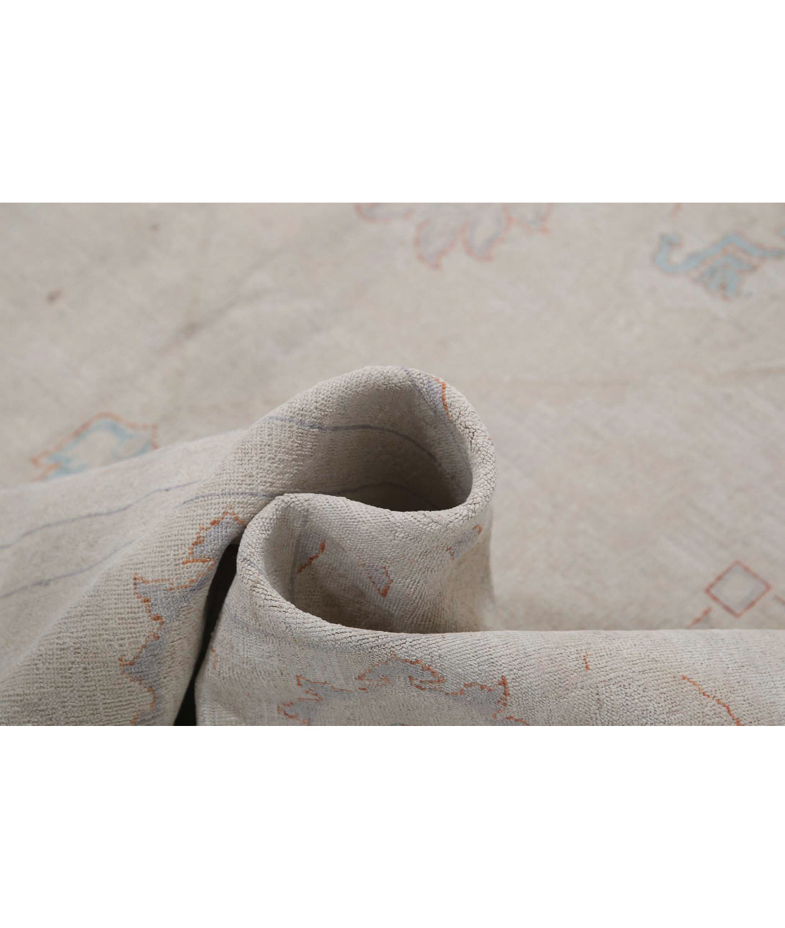 Ariana 7'9'' X 10'5'' Hand-Knotted Wool Rug 7'9'' x 10'5'' (233 X 313) / Ivory / Grey