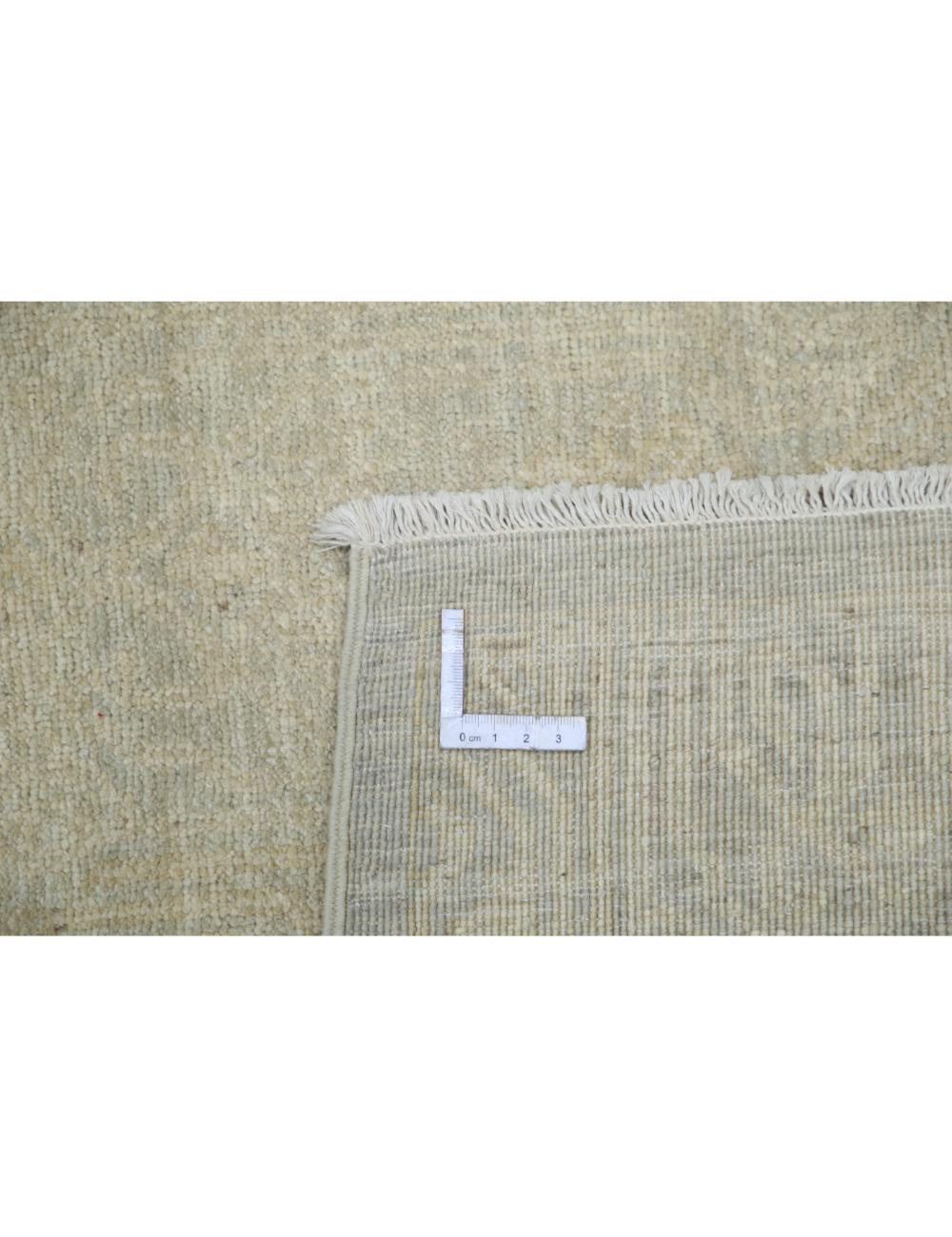 Artemix 8' 0" X 9' 6" Hand-Knotted Wool Rug 8' 0" X 9' 6" (244 X 290) / Grey / Tan