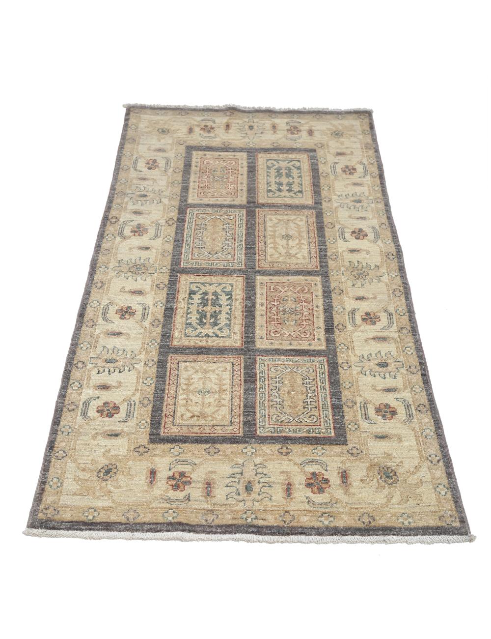 Bakhtiari 2' 9" X 5' 4" Hand-Knotted Wool Rug 2' 9" X 5' 4" (84 X 163) / Grey / Ivory