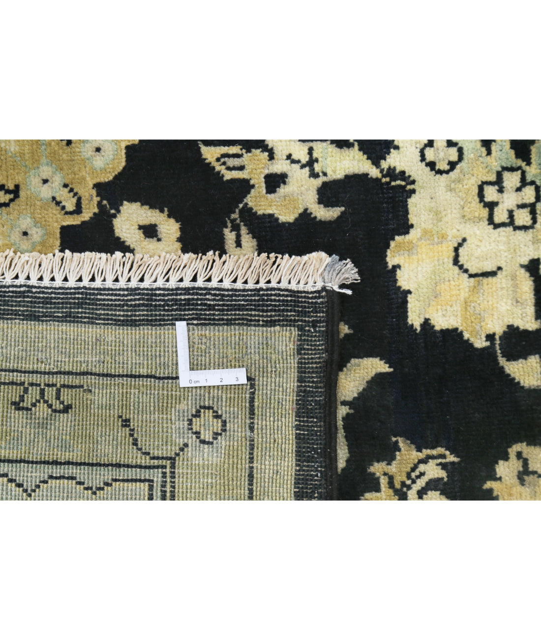 Ziegler 9'0'' X 11'9'' Hand-Knotted Wool Rug 9'0'' x 11'9'' (270 X 353) / Black / N/A