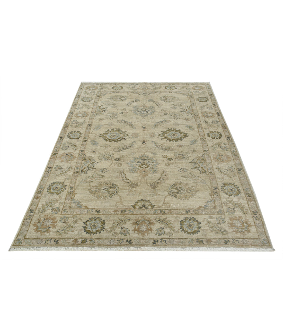 Ziegler 4'5'' X 6'10'' Hand-Knotted Wool Rug 4'5'' x 6'10'' (133 X 205) / Ivory / N/A