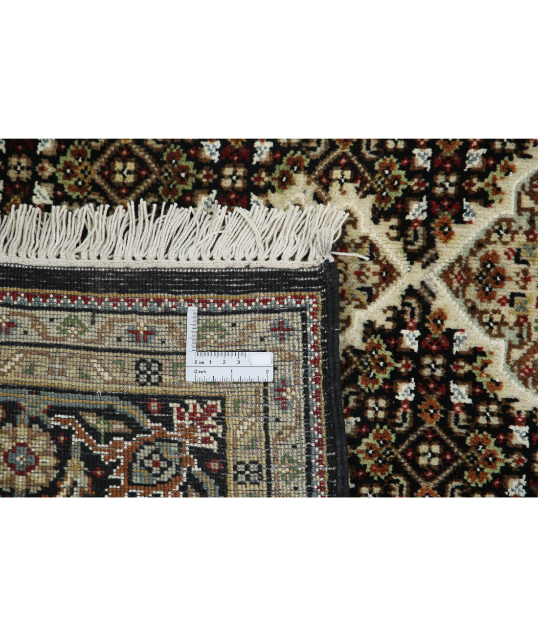 Ziegler 4'7'' X 6'7'' Hand-Knotted Wool Rug 4'7'' x 6'7'' (138 X 198) / Black / N/A